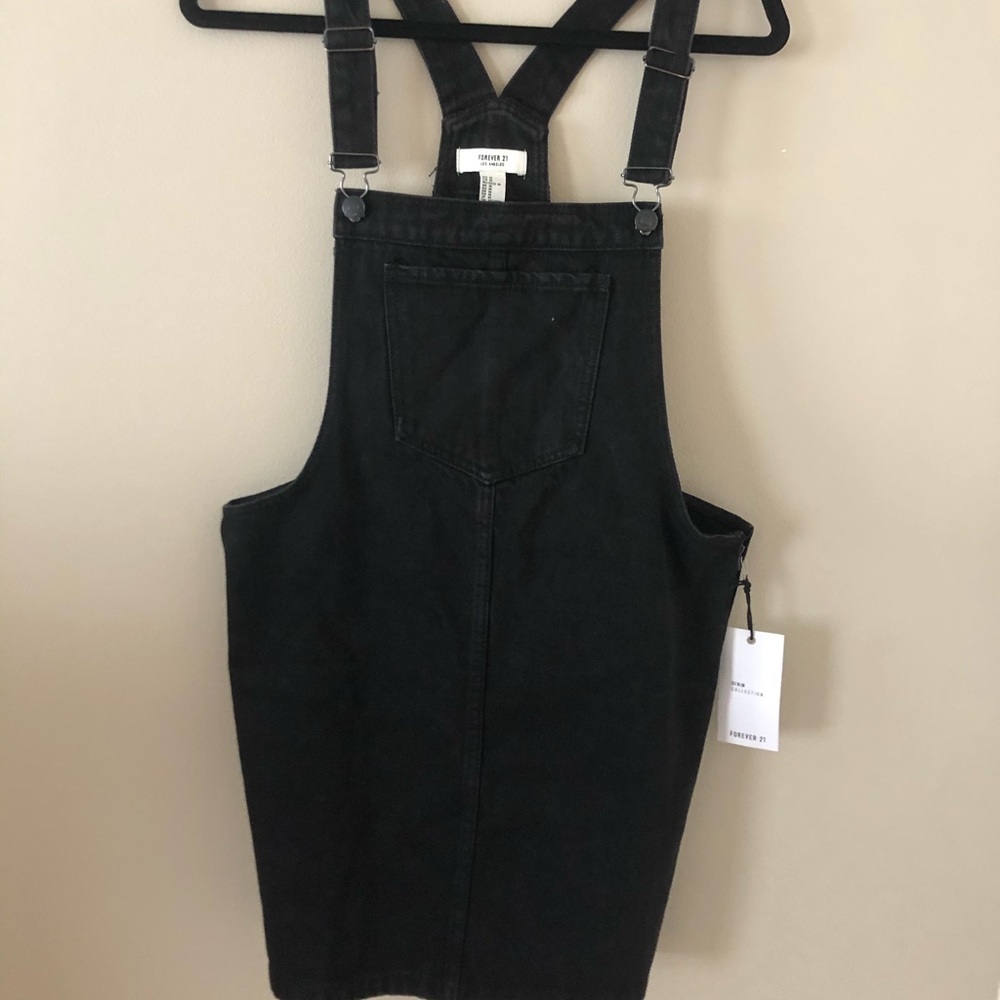 Black overall skirt